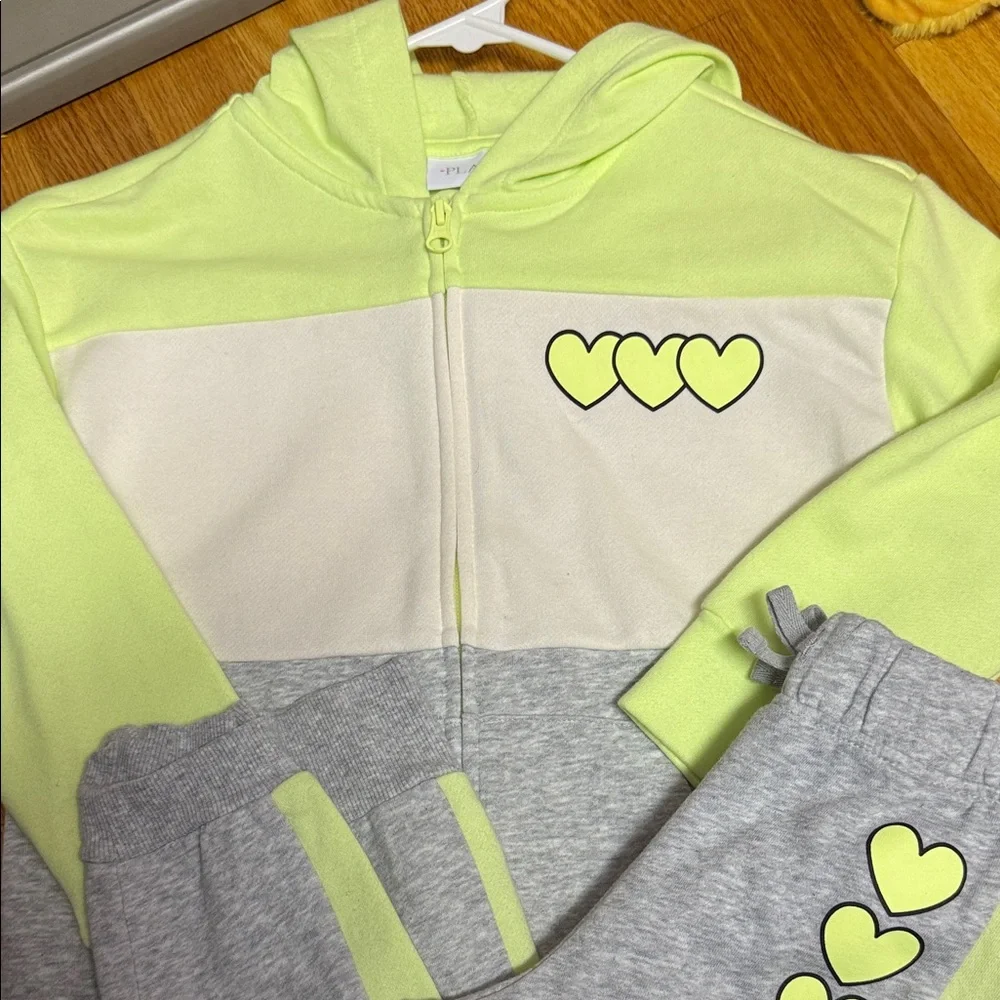 The Children's Place Lime and Gray Heart Jogger Set